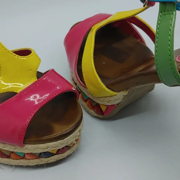 Kenneth Cole Multi-Coloured Heels - Picture 11 of 13